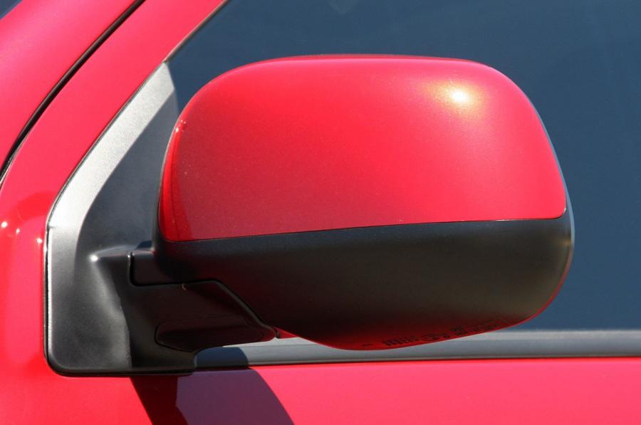  Mitsubishi Outlander Sport 2011 года  (фото 44 из 49)